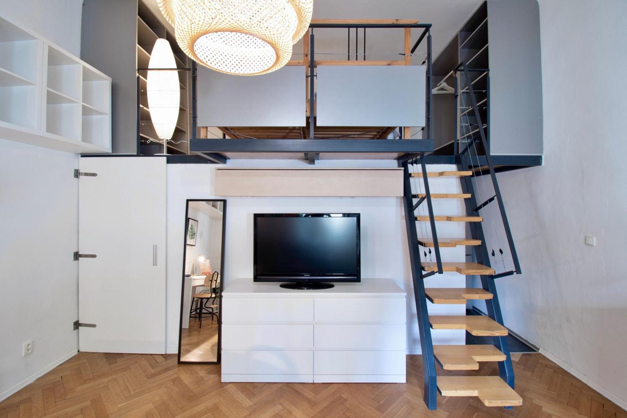 Netradicny Apartman V Centre Bratislava Extérieur photo